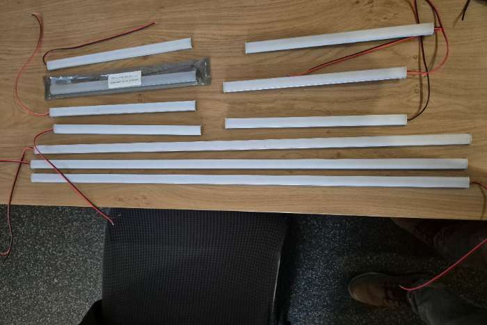 ledstrips met controller van bird trading