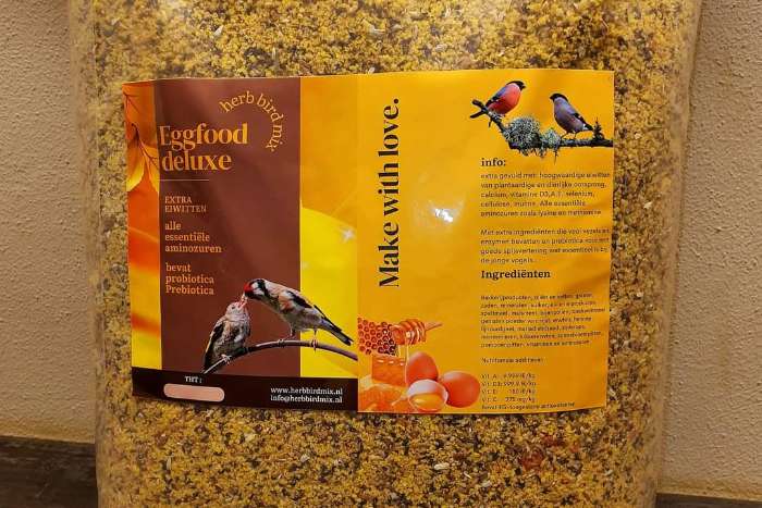 eggfood deluxe 21% eiwitten + andere eivoeders..