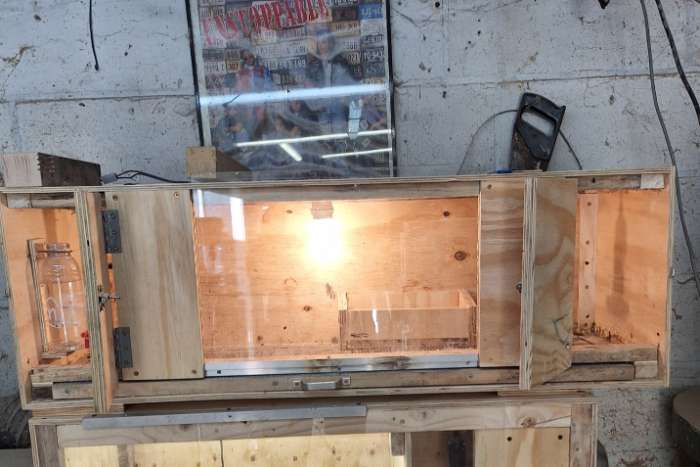 opfokkast / kunstmoeder