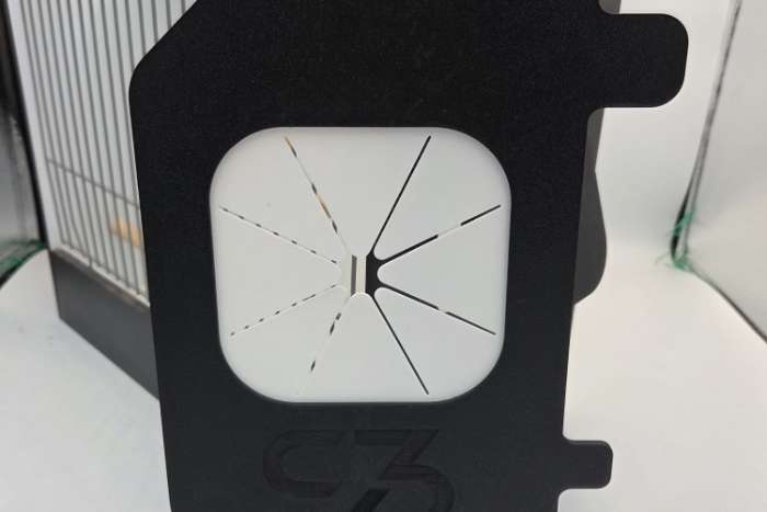 veilig je vogel uitvangen uit de tt kooi