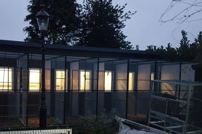 9 luxe aluminium volières (2019) + binnenhokken & broedblokken