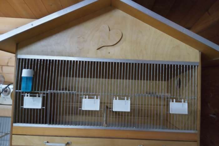 te koop aangeboden 1x houten kooi