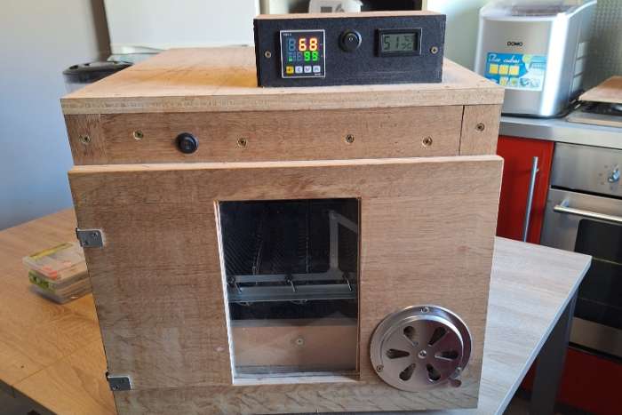 half automatische broedkast