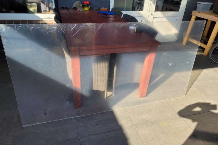 plexiglas platen