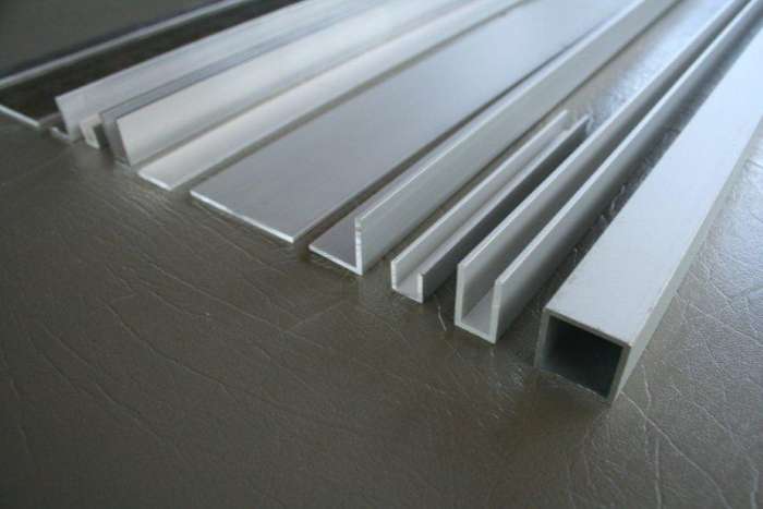 aluminium profielen en toebehoren voor volièrebouw